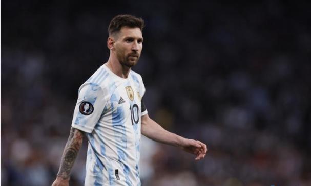 中国两大六代机齐飞，美彻底没了底气！而领先的答案藏在8个字里